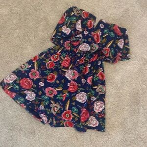 Floral romper like new